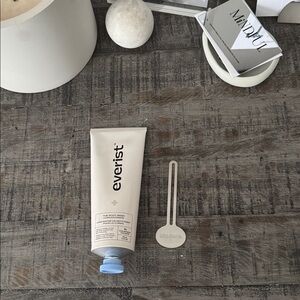 💙 NWT Body Wash Concentrate 3.4oz